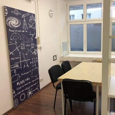 Unterrichtsraum der Schülerhilfe in Wien-Liesing Foto des Unterrichtsraums der Schülerhilfe in Wien-Liesing