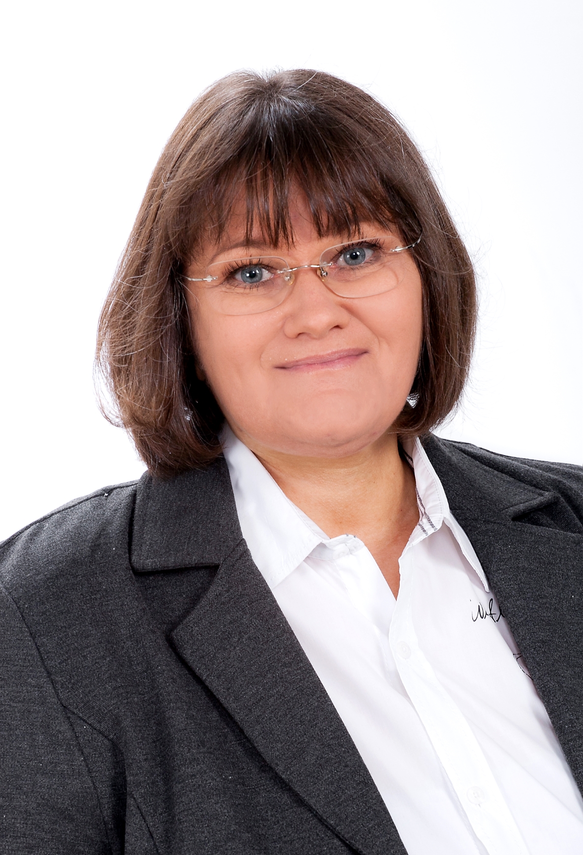 Veronika Kobli Veronika Kobli