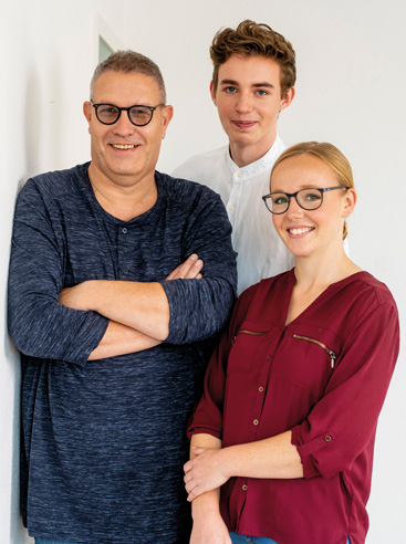 Nachhilfelehrer:in werden bei der Schülerhilfe Drei Nachhilfelehrer:innen bei der Schülerhilfe